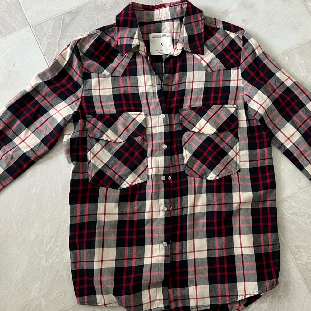 Zara Women’s plaid button down size small